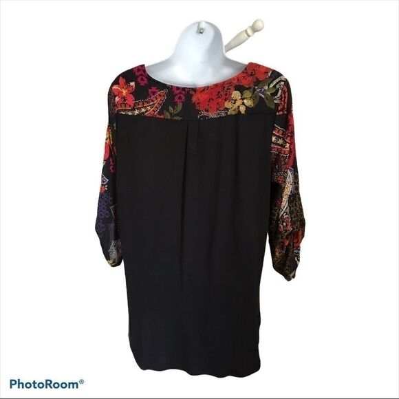 New Mixed Media Blouse Top! size small - Picture 4 of 4
